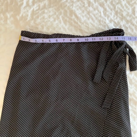 Polka dot faux wrap skirt - Picture 3 of 5